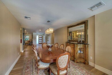 007_Dining Room