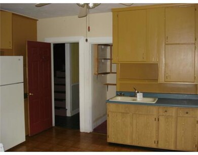 913 Social St, Woonsocket, RI 02895 - photo 5