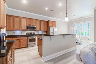 Kitchen & Breakfast Room