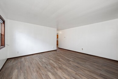 18508 Torrence Ave, Lansing, IL 60438 - photo 5