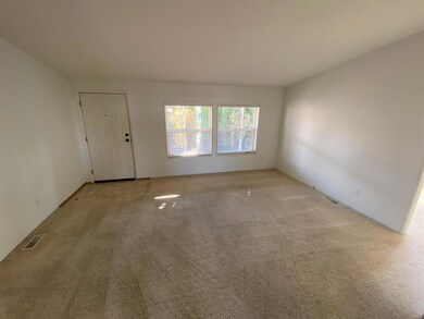 1018 Idle Ct, Grants Pass, OR 97527 - photo 7