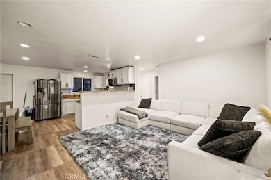 43826 Beech Ave, Lancaster, CA 93534 - photo 4