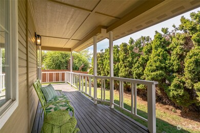 600 10th St NE, East Wenatchee, WA 98802 - photo 6