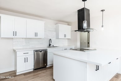 806 E 10th Dr - 14