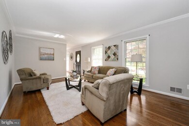 8239 The Midway, Annandale, VA 22003 - photo 3