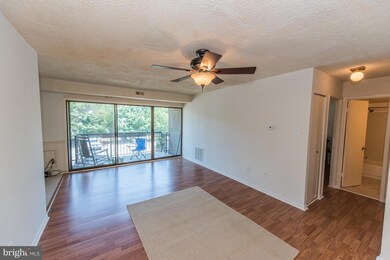 7593 Gales Ct unit 103, Manassas, VA 20109 - photo 4