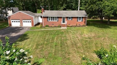 11412 Moravia Rd, Midlothian, VA 23112 - photo 3