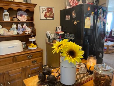 637 Springfield St unit 639, Feeding Hills, MA 01030 - photo 5