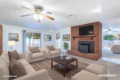 IMG_4330-HDR - Living Room - Standard -