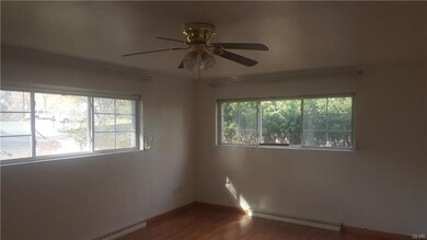 201 Delaware Ln, Whitehall, PA 18052 - photo 2