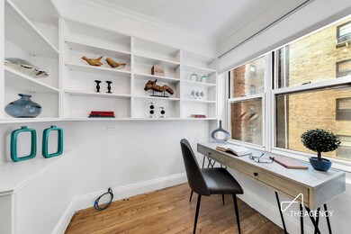 424 E 52nd St unit 5E, New York, NY 10022 - photo 7