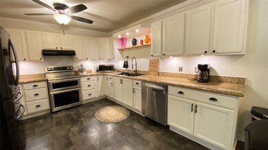 6623 County Road 302, Navasota, TX 77868 - photo 7