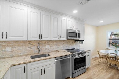 36 Stratford Ln W unit H, Boynton Beach, FL 33436 - photo 6