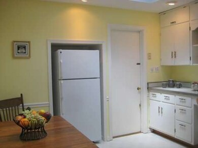 1131 Webster Ave, Wheaton, IL 60187 - photo 7