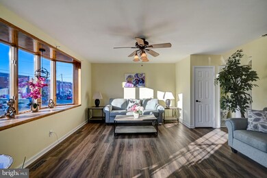 12030 Waldemire Dr, Philadelphia, PA 19154 - photo 4