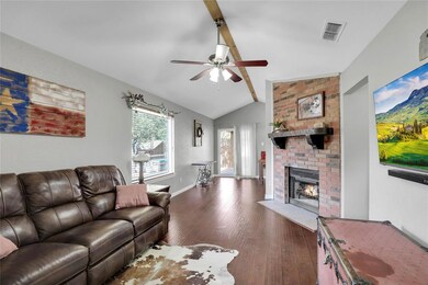 1301 Autumn Chase Square, Bedford, TX 76022 - photo 4