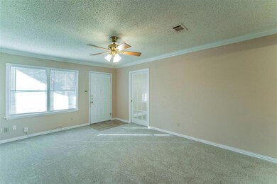 615 Brookfield Dr, Hurst, TX 76053 - photo 3