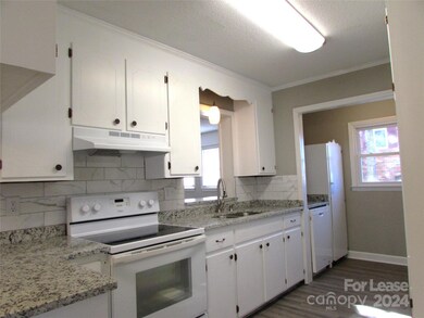 130 E Debbie Ln, Statesville, NC 28625 - photo 5