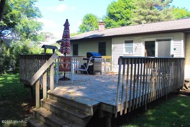 402 Anderson Dr, Wayland, MI 49348 - photo 7