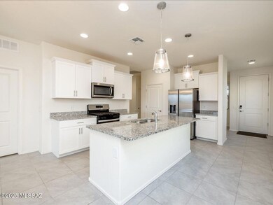 3-bedroom-2-bathroom-mountain-views-500-
