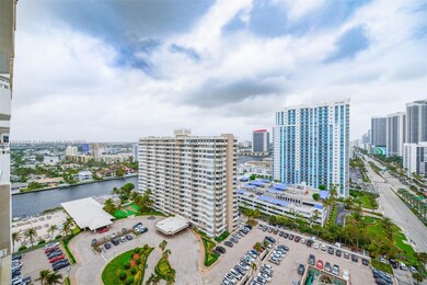 The Hemispheres unit 17H, Hallandale Beach, FL 33009 - photo 2