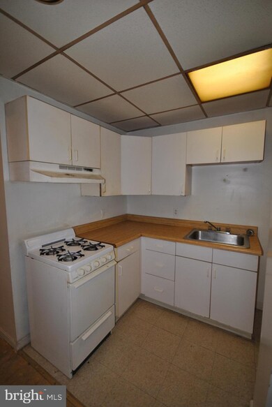 6907 Harford Rd, Parkville, MD 21234 - photo 7