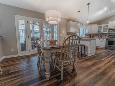 4164 Star Ct, Oshkosh, WI 54904 - photo 5