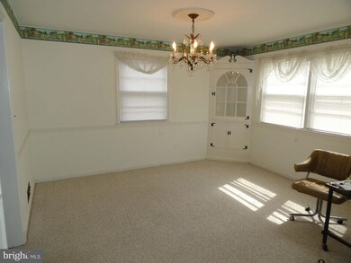 5856 Glen Forest Dr, Falls Church, VA 22041 - photo 5