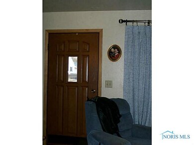 2814 Trimble Rd, Toledo, OH 43613 - photo 2