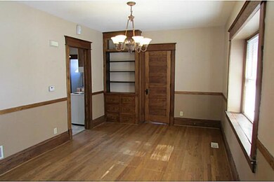 Dining Room. 17  Dining Room with 3 large windows 
