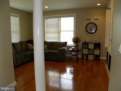 951 Log Cabin Rd, Leola, PA 17540 - photo 3