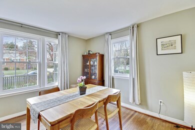 4910 Aurora Dr, Kensington, MD 20895 - photo 7