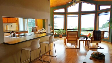Living to Bar, Kitchen, View