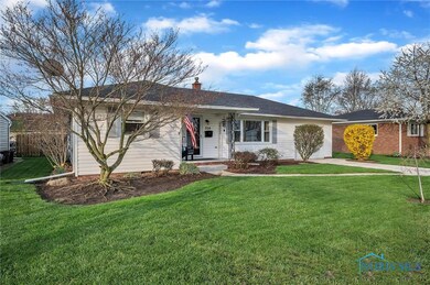 709 Erie St, Woodville, OH 43469 - photo 3