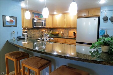 Breakfast Bar to Kitchen