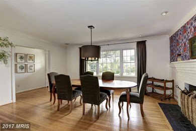 12416 Macao Ct, Herndon, VA 20171 - photo 4