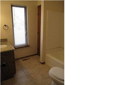 MAIN FLOOR BATH