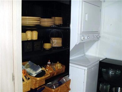 739 Parkbluff Way unit 739, Lewis Center, OH 43035 - photo 6