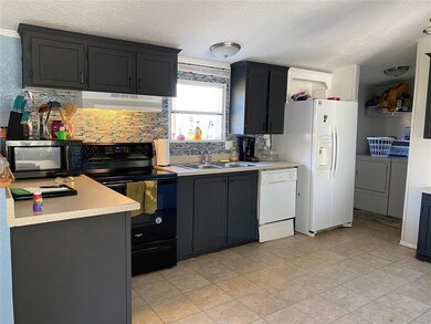 1005 Ben Dr, Cleburne, TX 76031 - photo 7