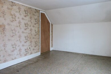 317 Meadow St, Sanbornville, NH 03872 - photo 7