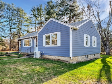 5 Chappell St, Chaplin, CT 06235 - photo 4