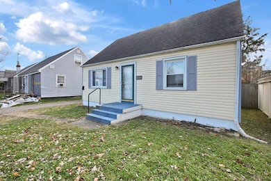 1303 Oakland Park Ave, Columbus, OH 43224 - photo 4