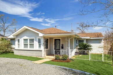 1444 W 43rd St, Houston, TX 77018 - photo 6