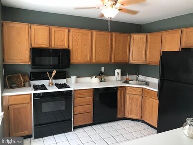 652 Kenney Ln, Brookhaven, PA 19015 - photo 6