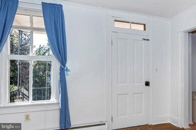 250 Knoxville Rd, Knoxville, MD 21758 - photo 5