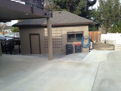 1490 Severson Dr, Medford, OR 97504 - photo 6