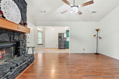 1415 E 138th Place, Glenpool, OK 74033 - photo 6