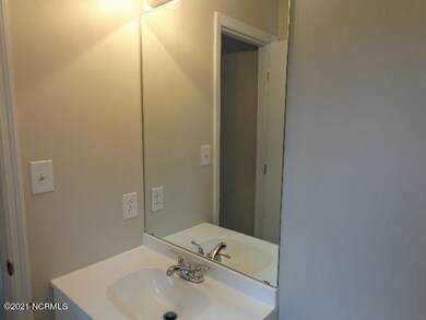 407 Cedar Ct, Jacksonville, NC 28546 - photo 7