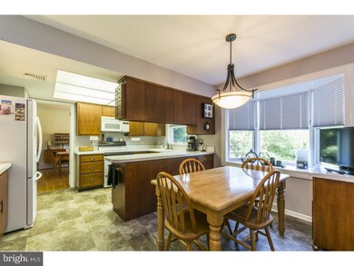 318 Haines Dr, North Wales, PA 19454 - photo 7