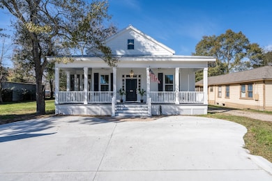 522 James St, Tomball, TX 77375 - photo 3